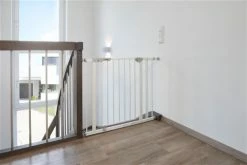 Hauck Autoclose N Stop Schutzgitter 69 Hauck Autoclose N Stop Schutzgitter -Kinderwagen 4007923597255.pt21.autoclose n stop white