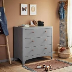 Leander Classic Kinderzimmer Sparset Grau Mit Babybett, Kommode Und Wickelaufsatz -Kinderwagen 640000 09 leander classic dresser grey a 1
