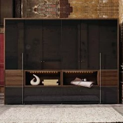 Now! Wardrobes By Hülsta Kombination 12 225,4x302x59 Cm | Kernnussbaum/Lack-Hochglanz-grau