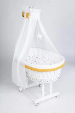 Mionido Stubenwagen Maxi Weiß Pyjamabär Gelb Mit Garnierung, Matratze Und Matratzenbezug