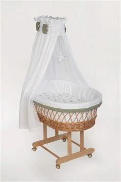 Mionido Stubenwagen Maxi Natur Pyjamabär Grün Mit Garnierung, Matratze Und Matratzenbezug