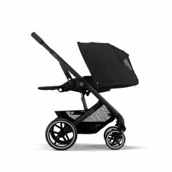 CYBEX Balios S LUX Kinderwagen & CYBEX Aton S2 I-Size Moon Black Bundle -Kinderwagen cyb 22 int excl us y270 baliosslux blk moob rwf recline.tif screen hd 1 1