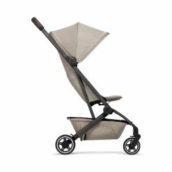 Joolz Kinderwagen Joolz Aer+ Lovely Taupe Buggy Inkl. Transporttasche -Kinderwagen joolz aer seat side view lovely taupe