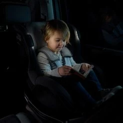 Britax Römer Dualfix ISense Set Midnight Grey 3 Monate-4 Jahre 7 Britax Römer Dualfix ISense Set Midnight Grey 3 Monate-4 Jahre -Kinderwagen lifestyle cs dualfix isense modularsystem childincar lightson 2021 6