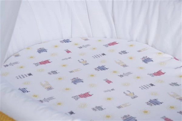 Mionido Stubenwagen Maxi Weiß Pyjamabär Gelb Mit Garnierung, Matratze Und Matratzenbezug 3 Mionido Stubenwagen Maxi Weiß Pyjamabär Gelb Mit Garnierung, Matratze Und Matratzenbezug – Bild 3