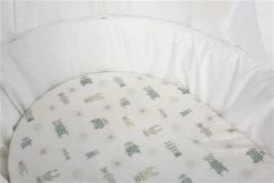 Mionido Stubenwagen Maxi Weiß Pyjamabär Grün Mit Garnierung, Matratze Und Matratzenbezug -Kinderwagen v1 560 80 4